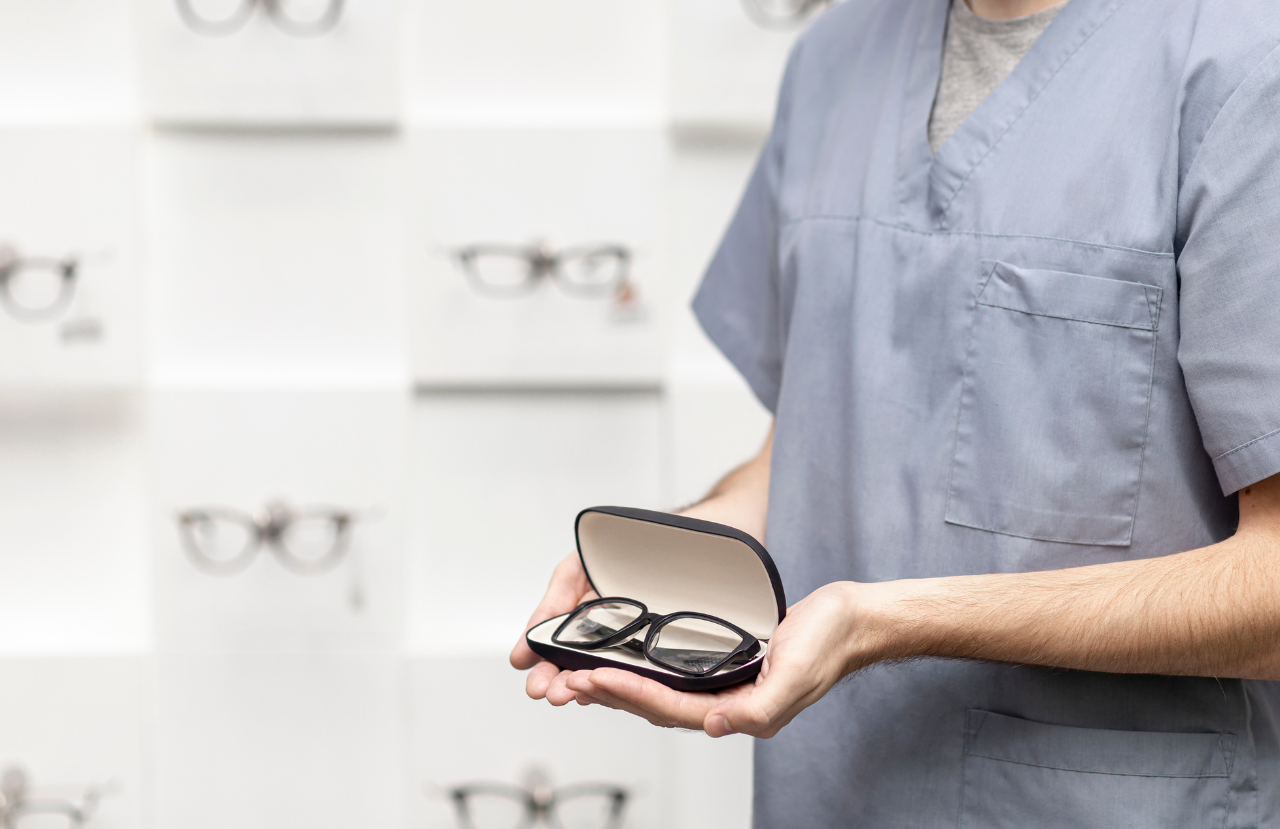 Can You Wear Blue Light Glasses Without Prescription?