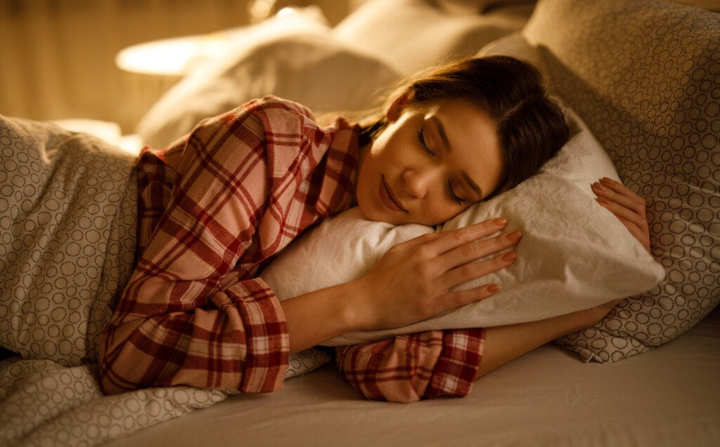 The Ultimate Simple Guide To Healthy Sleep And Blocking Blue Light